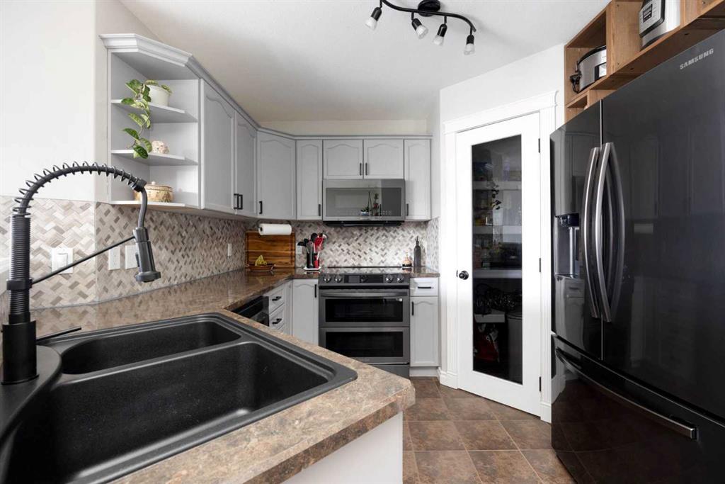 Picture of 369 Diefenbaker Drive , Fort McMurray Real Estate Listing