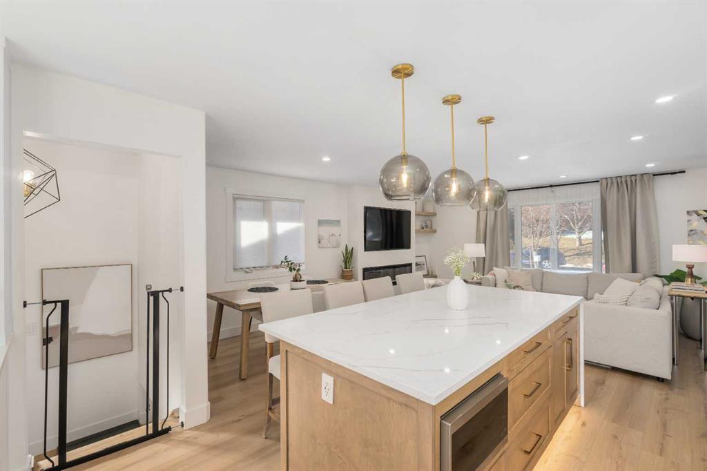 Picture of 824 Canna Crescent SW, Calgary Real Estate Listing