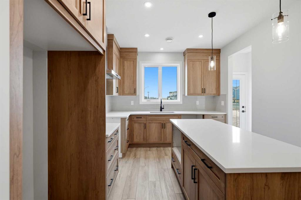 Picture of 8581 Huxbury Drive NE, Calgary Real Estate Listing