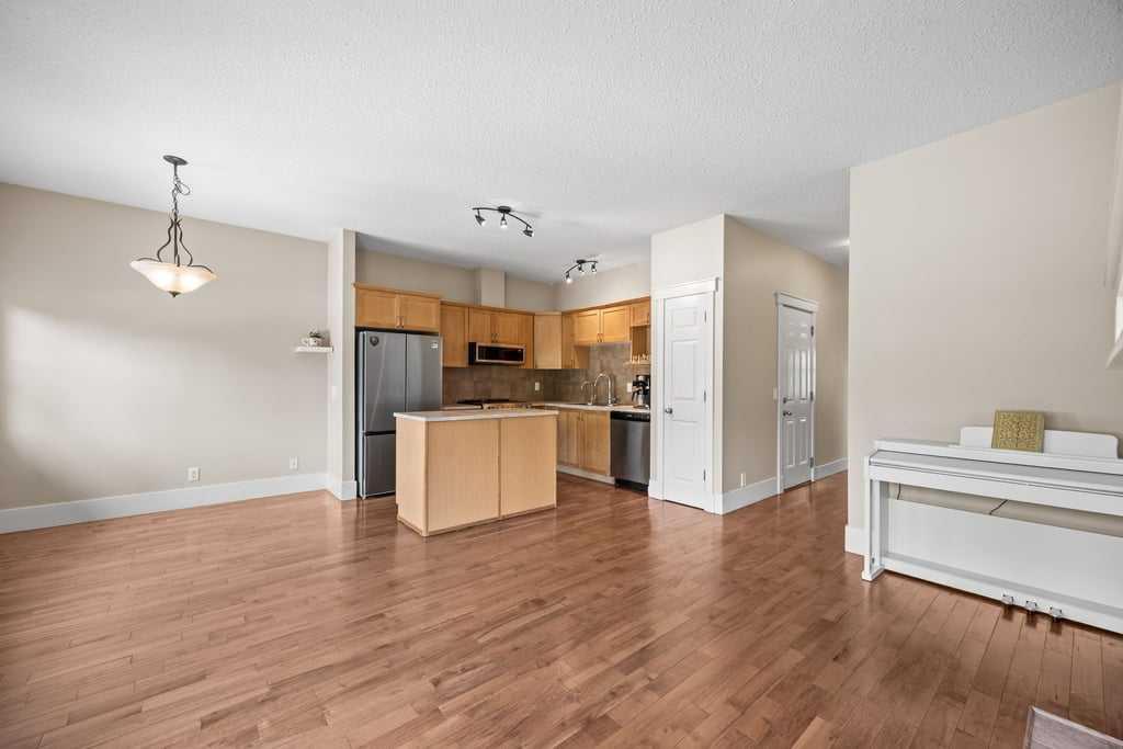 Picture of 24, 9000 Wentworth Avenue SW, Calgary Real Estate Listing