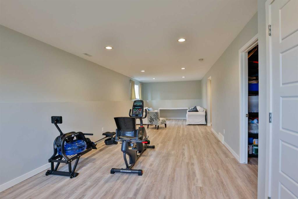 Picture of 1002 Alice Birch Point N, Lethbridge Real Estate Listing