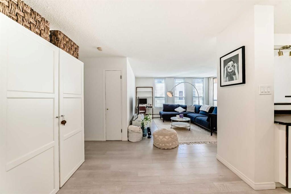 Picture of 304, 317 14 Avenue SW, Calgary Real Estate Listing