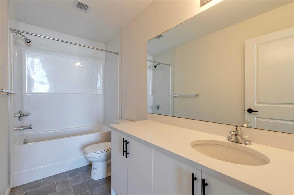 Picture of 6311, 15 Sage Meadows Landing NW, Calgary Real Estate Listing