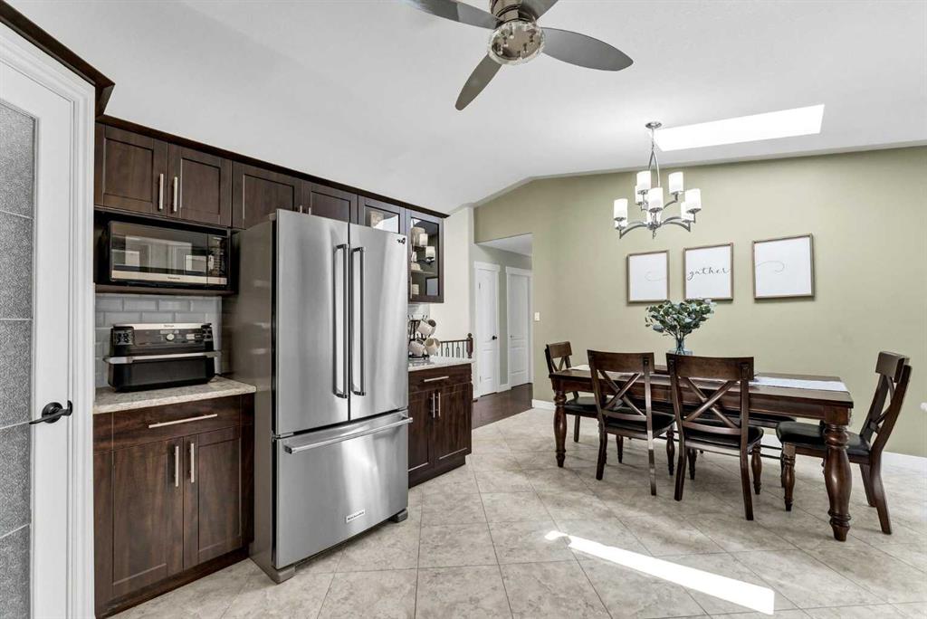 Picture of 39 Parkland Close E, Brooks Real Estate Listing