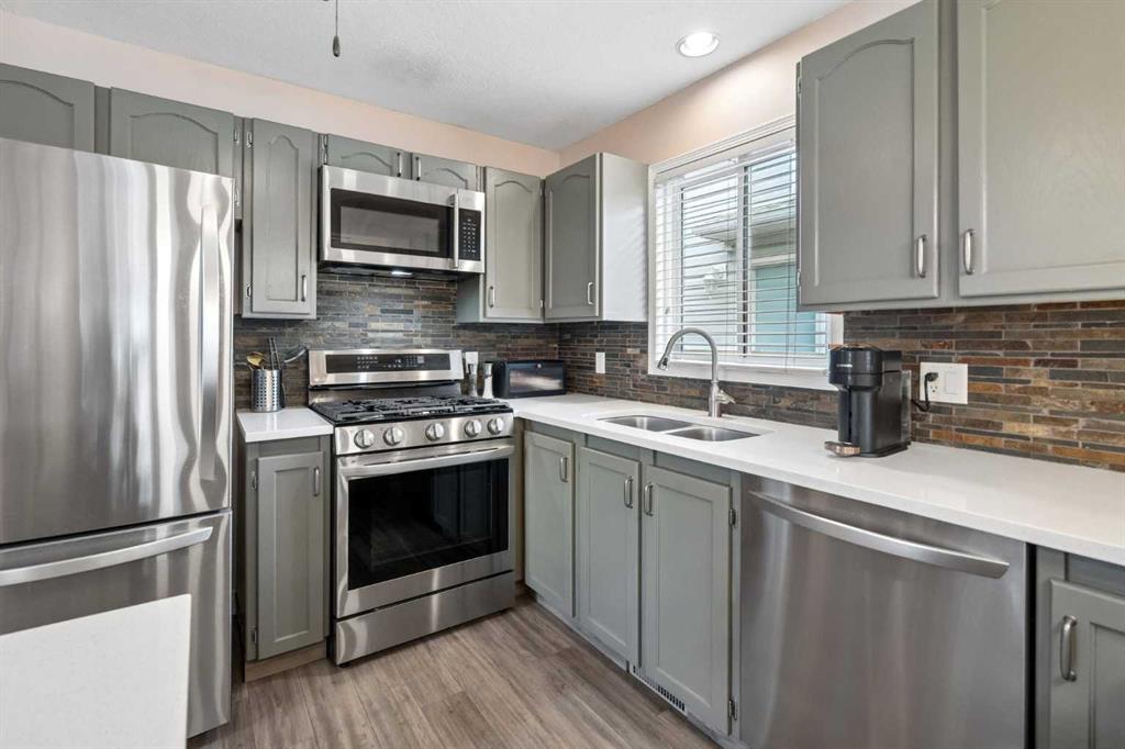 Picture of 1840 33 Avenue SW, Calgary Real Estate Listing