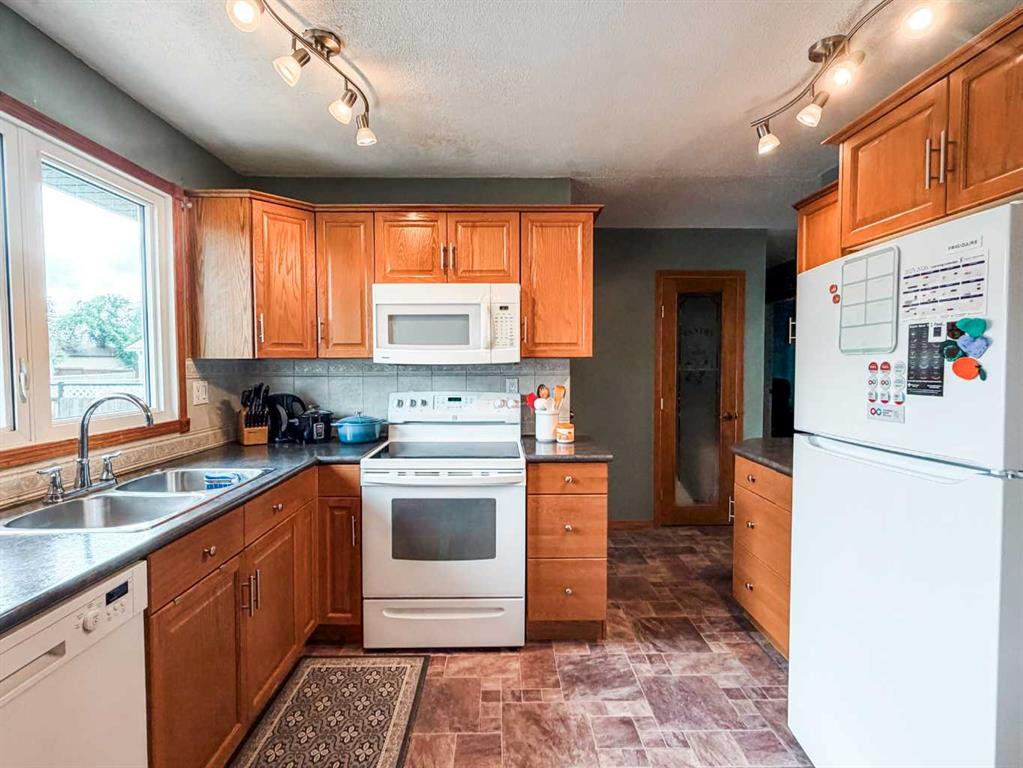 Picture of 4113 60 Street , Stettler Real Estate Listing