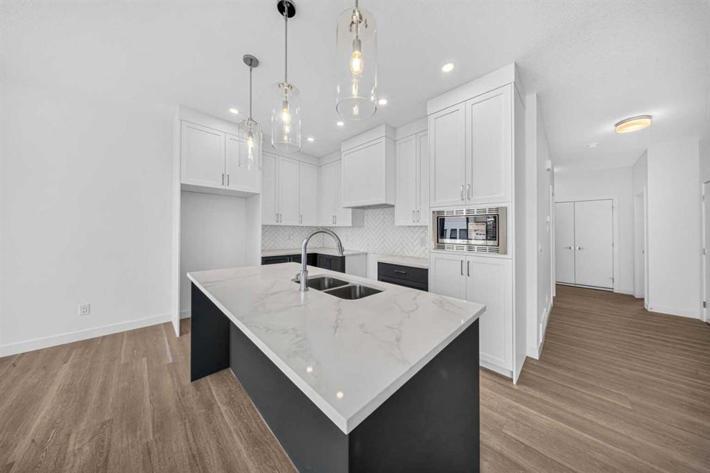 Picture of 1408 South Point Villas SW, Airdrie Real Estate Listing