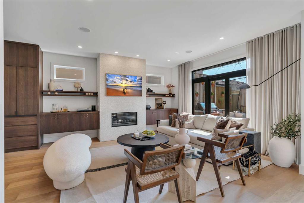 Picture of 2231 26 Street SW, Calgary Real Estate Listing