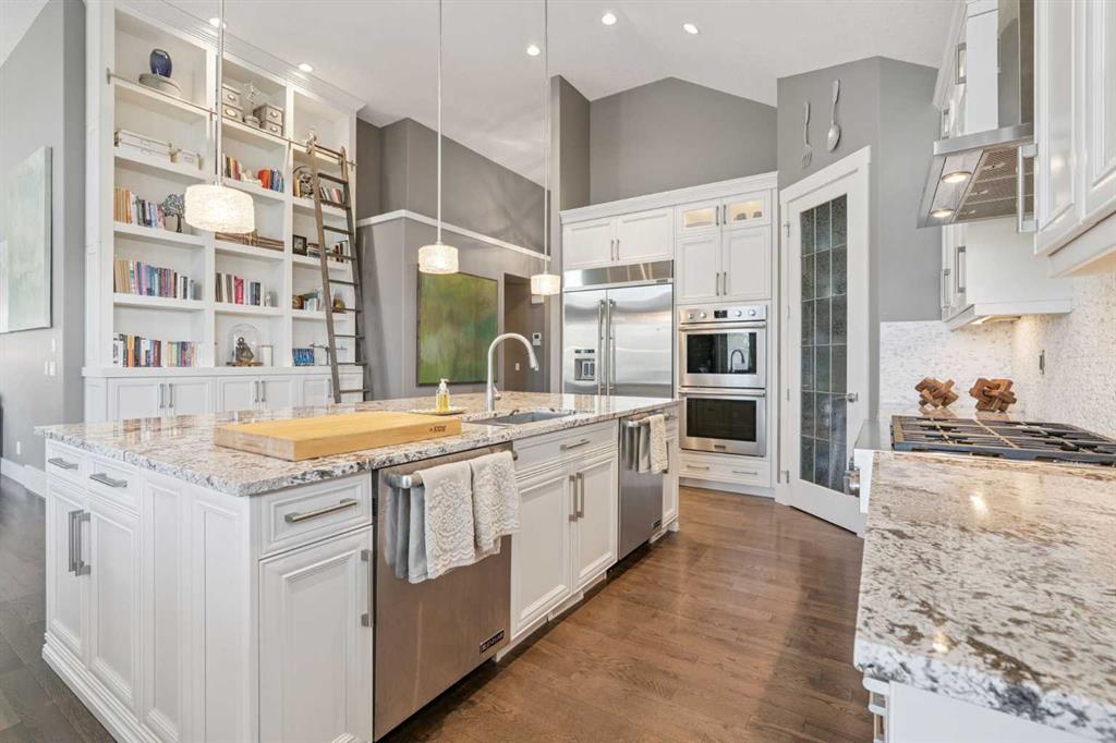 Picture of 21 Rockford Road NW, Calgary Real Estate Listing