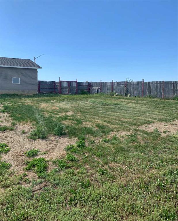 Picture of 404 6 Avenue N, Champion Real Estate Listing