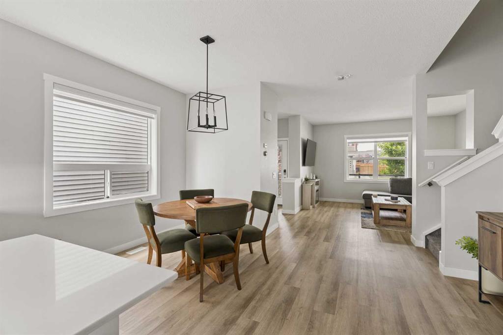 Picture of 12 Wolf Creek Drive SE, Calgary Real Estate Listing