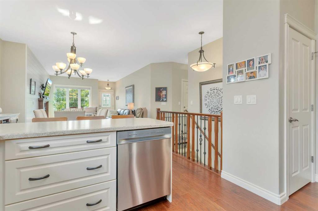 Picture of 1, 7001 52 Street , Lacombe Real Estate Listing
