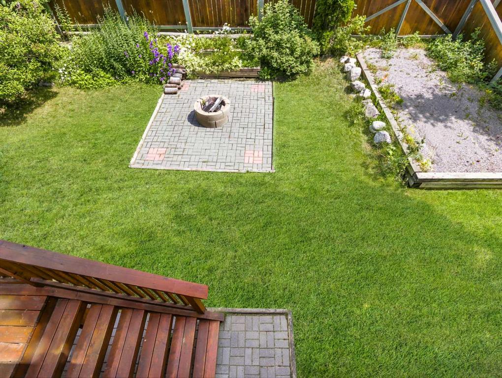 Picture of 2 Terrace Place  , Canmore Real Estate Listing