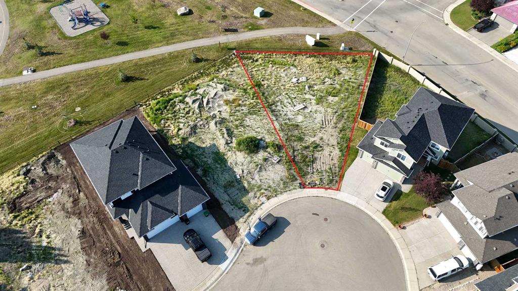 Picture of 19 Lakes Estates Circle , Strathmore Real Estate Listing