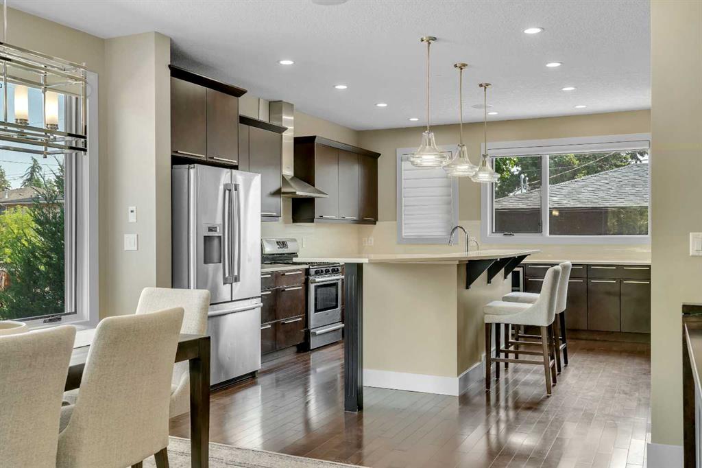 Picture of 1721 44 Avenue SW, Calgary Real Estate Listing
