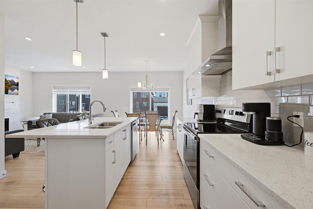 Picture of 96 Homestead Grove NE, Calgary Real Estate Listing