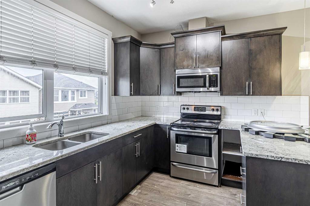 Picture of 634 Redstone View NE, Calgary Real Estate Listing
