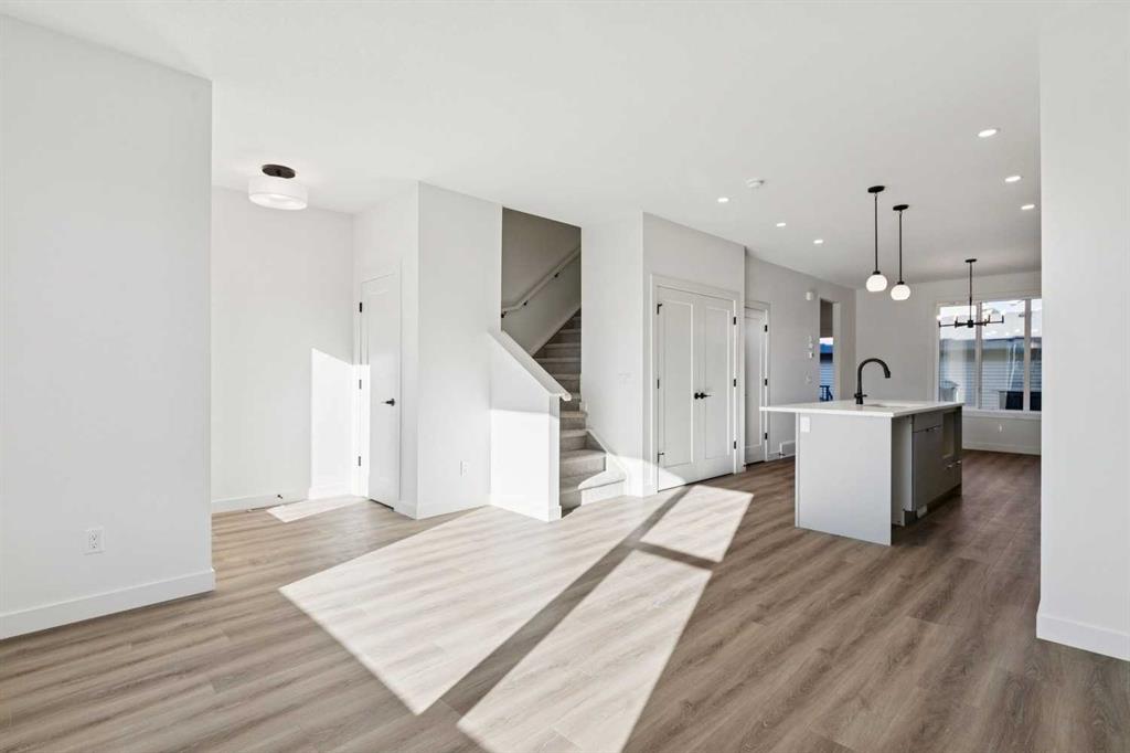 Picture of 294 Belvedere Avenue SE, Calgary Real Estate Listing