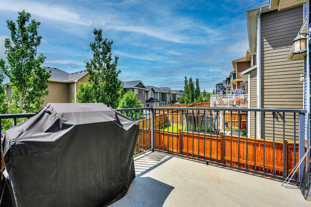 Picture of 49 Sherwood Gate NW, Calgary Real Estate Listing