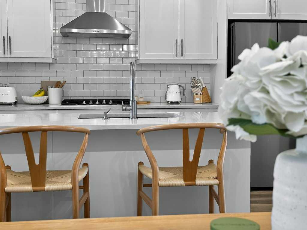 Picture of 97 Rowmont Heath NW, Calgary Real Estate Listing