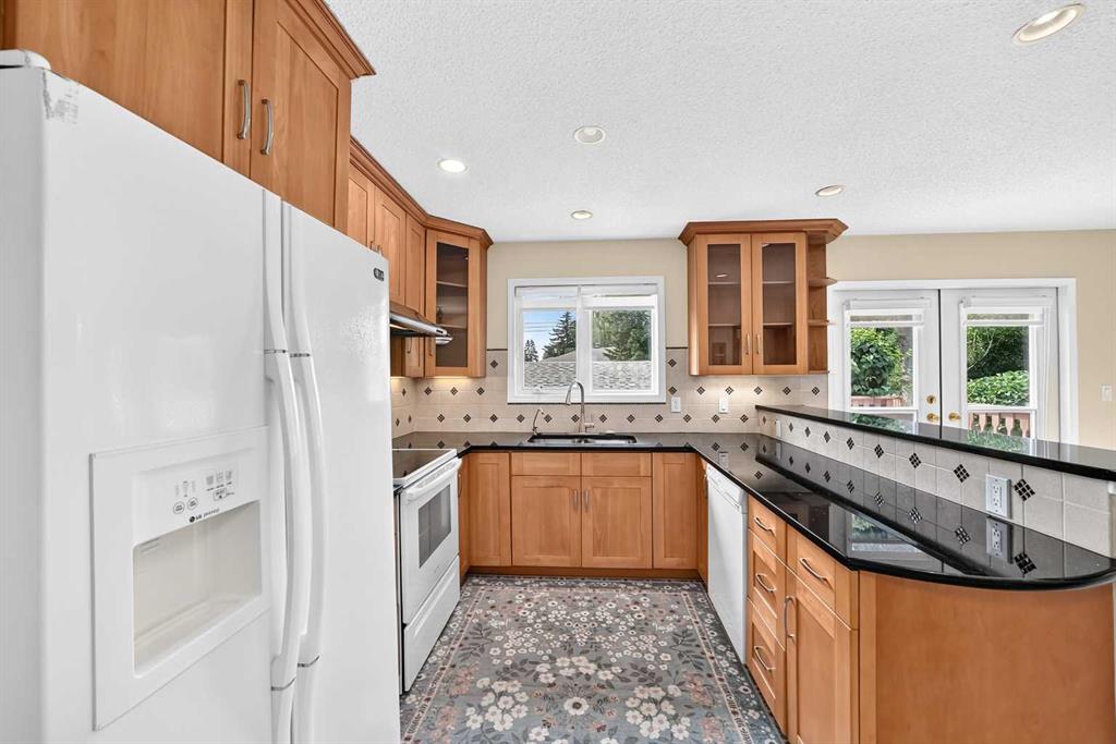 Picture of 351 Cedarpark Drive SW, Calgary Real Estate Listing