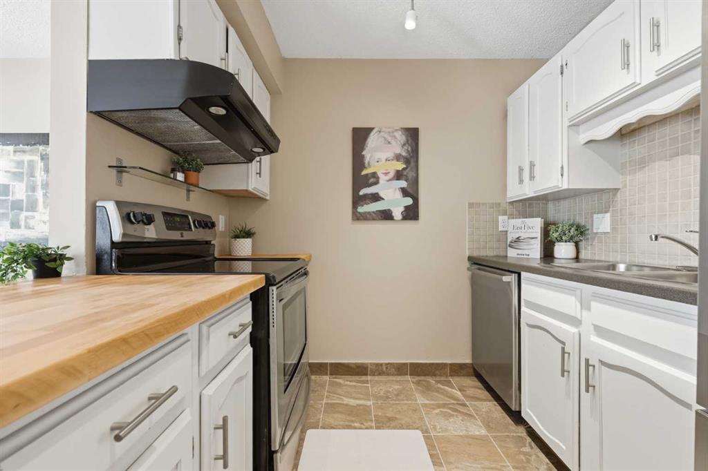 Picture of 122, 860 Midridge Drive SE, Calgary Real Estate Listing