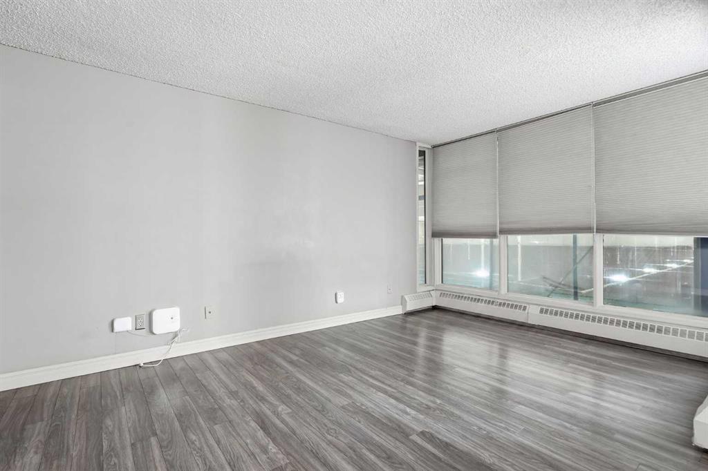 Picture of 406, 145 Point Drive NW, Calgary Real Estate Listing