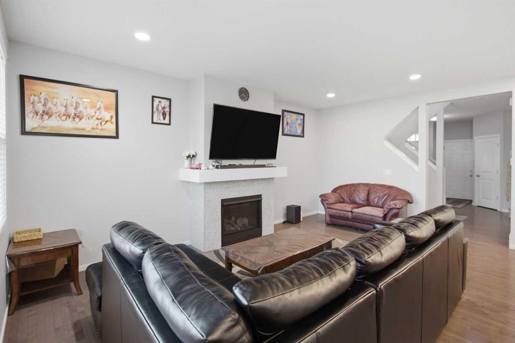 Picture of 168 Savanna Lane NE, Calgary Real Estate Listing