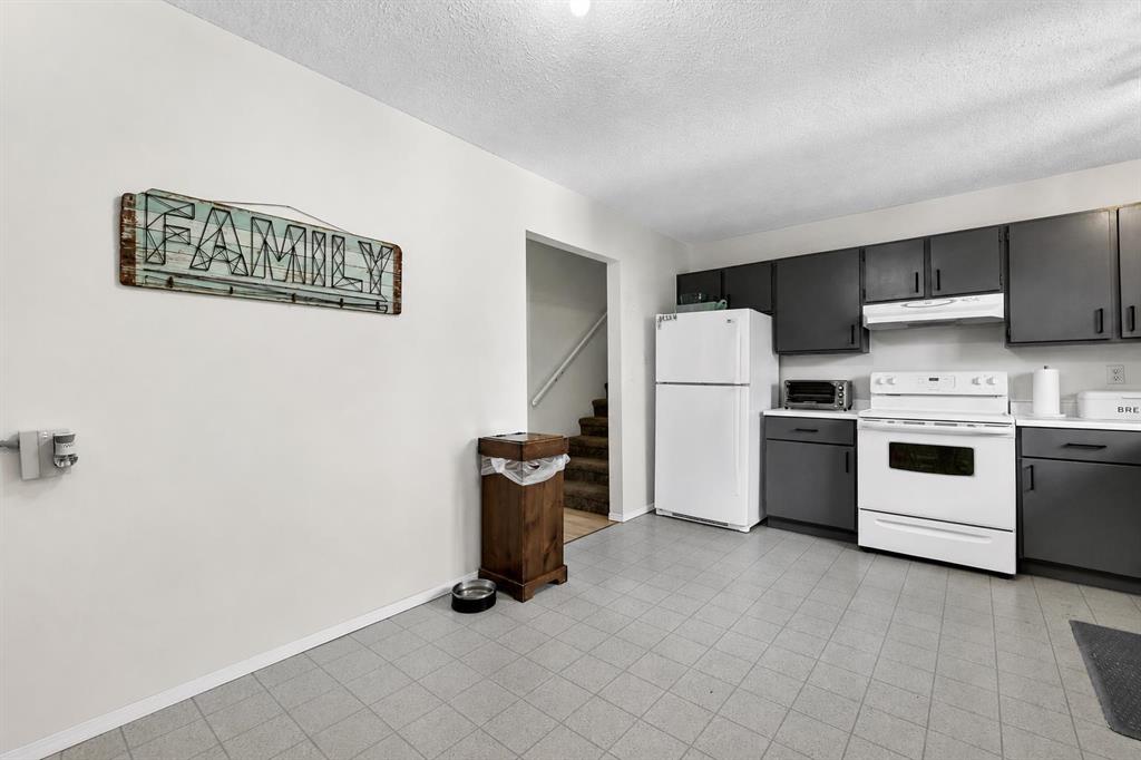Picture of 101 Ingram Park Drive E, Brooks Real Estate Listing