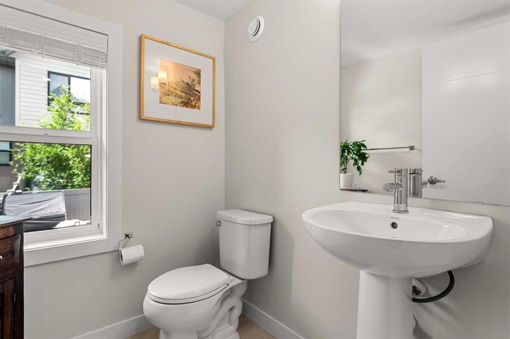 Picture of 1218 Sage Meadows Gardens NW, Calgary Real Estate Listing