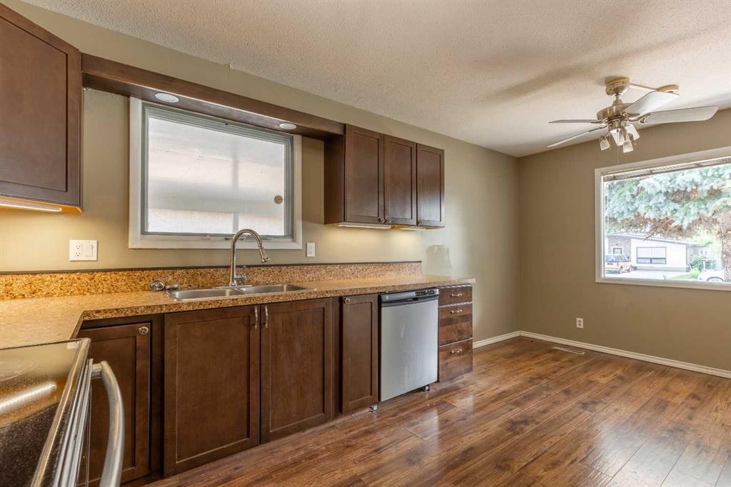 Picture of 2005 16 Avenue S, Lethbridge Real Estate Listing