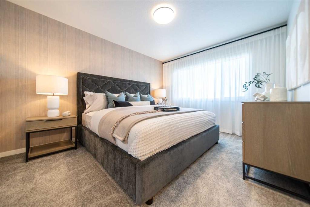 Picture of 524 Tekarra Drive NW, Calgary Real Estate Listing