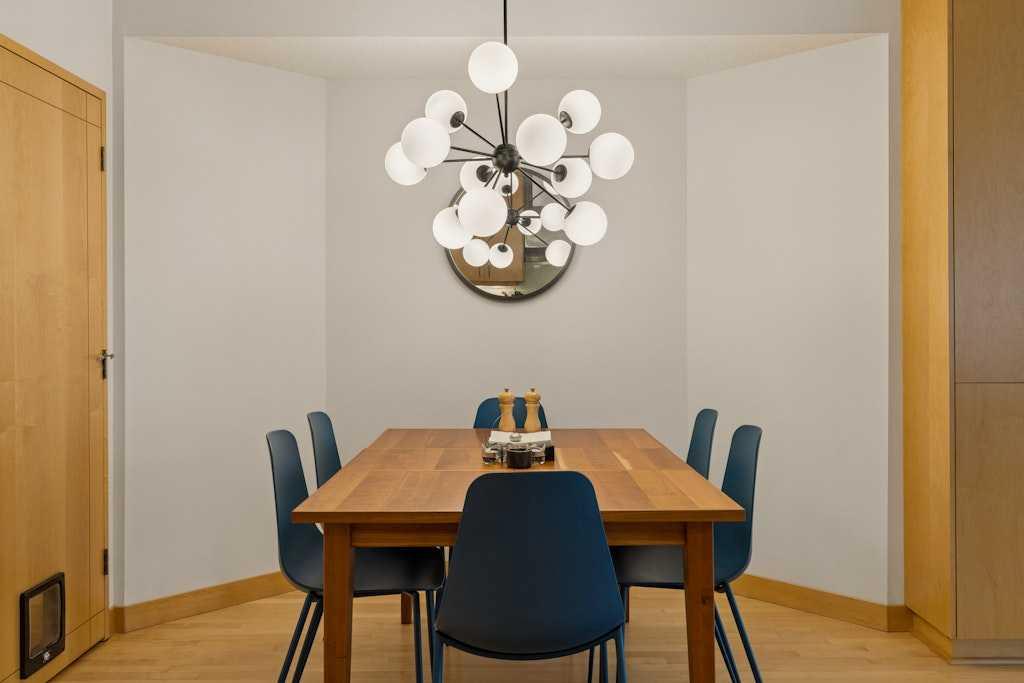 Picture of 202 26 Avenue NW, Calgary Real Estate Listing