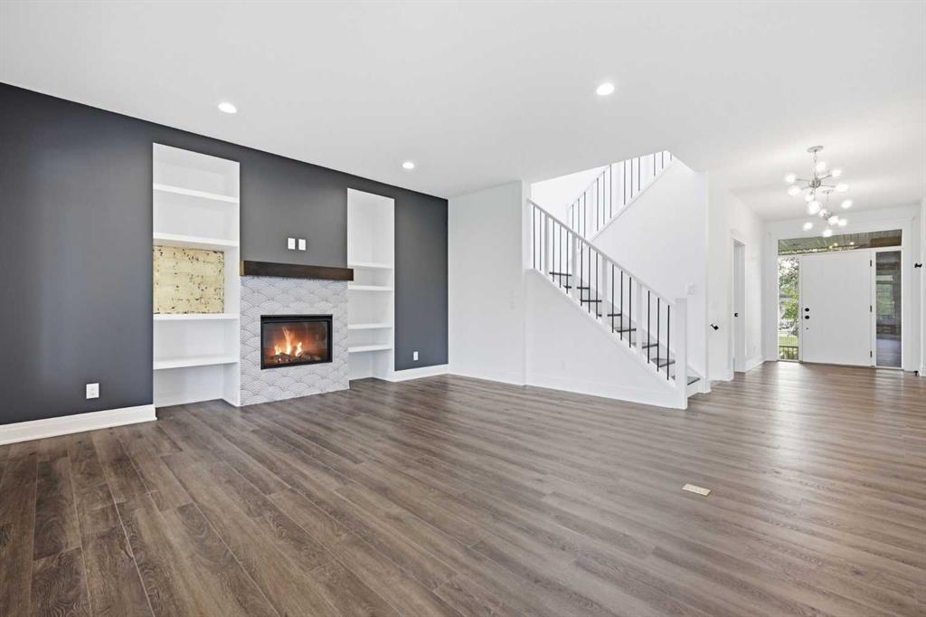 Picture of 315 Silverado Crest Landing SW, Calgary Real Estate Listing