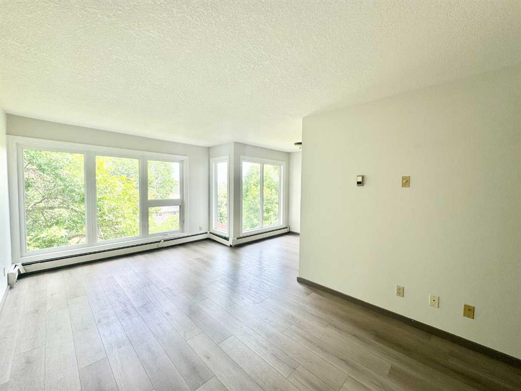 Picture of 304, 65 Temple Boulevard W, Lethbridge Real Estate Listing