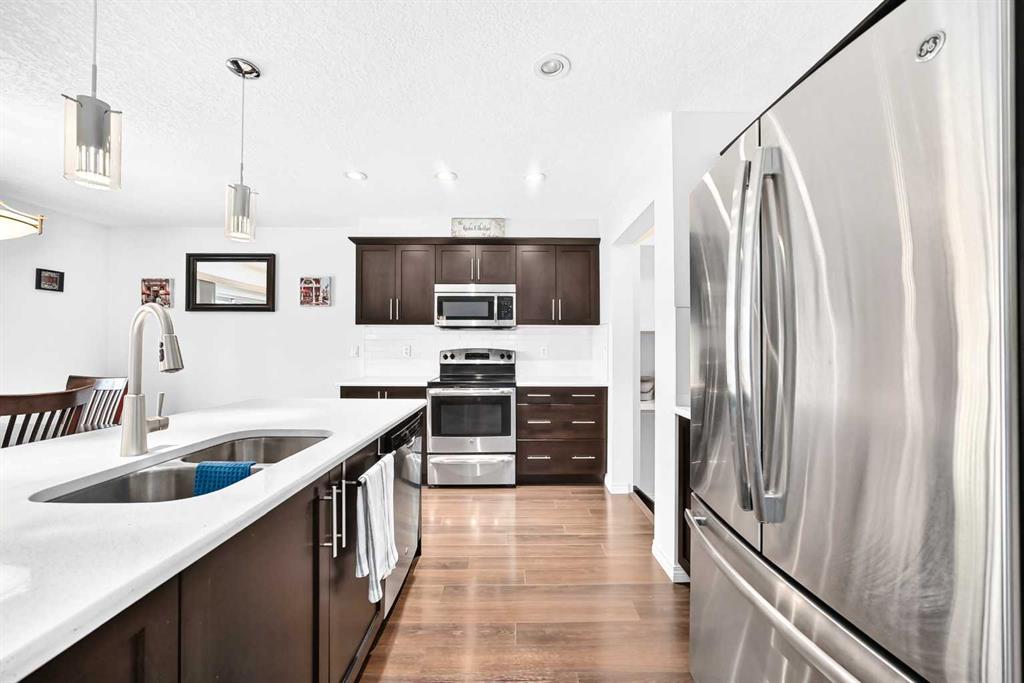 Picture of 141 SHORELINE Vista , Chestermere Real Estate Listing