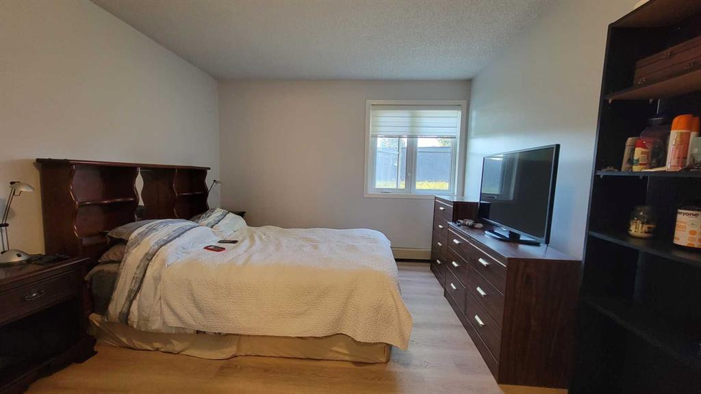 Picture of 13, 2000 Edenwold Heights NW, Calgary Real Estate Listing