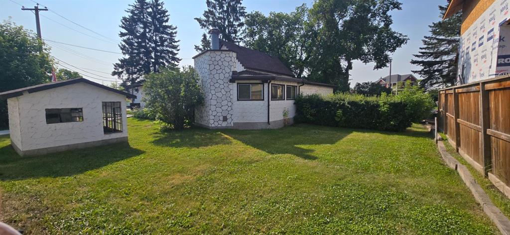 Picture of 4902 52 Street , Lacombe Real Estate Listing