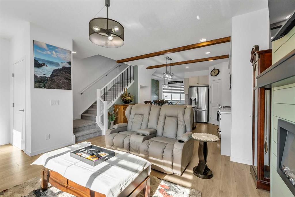 Picture of 7 Emberside Park , Cochrane Real Estate Listing