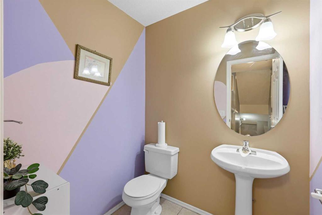 Picture of 45 Patterson Hill SW, Calgary Real Estate Listing