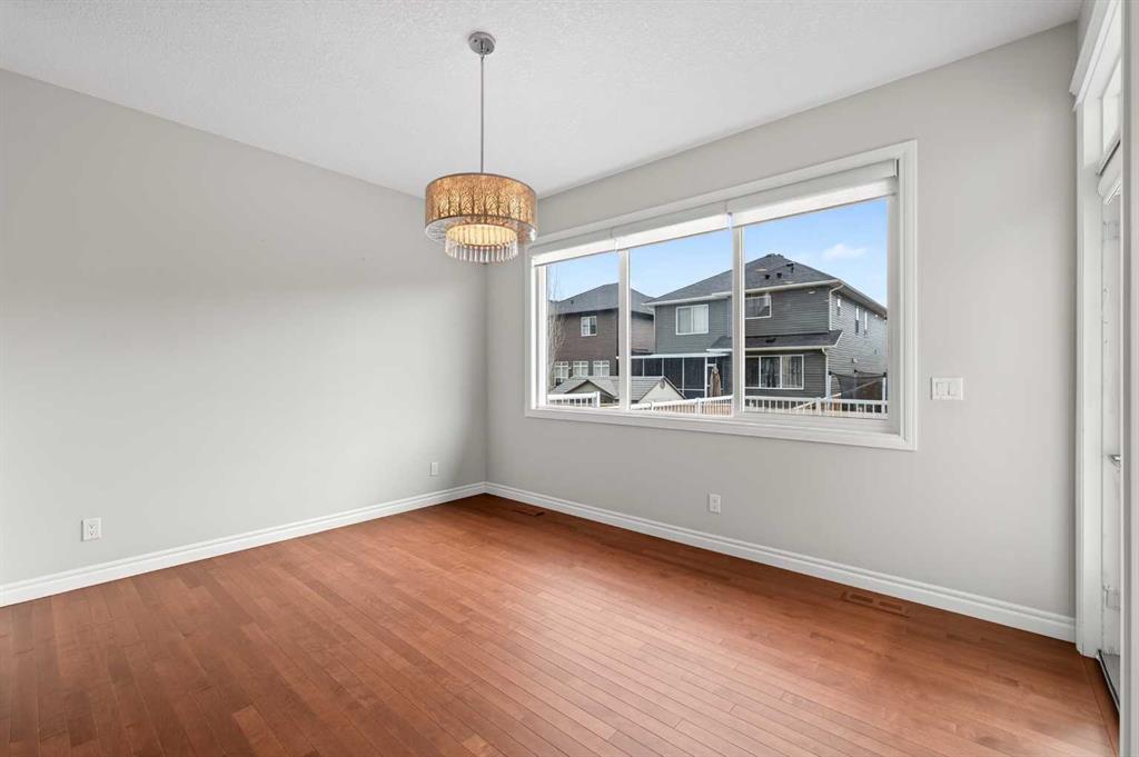 Picture of 38 Evansfield Terrace NW, Calgary Real Estate Listing