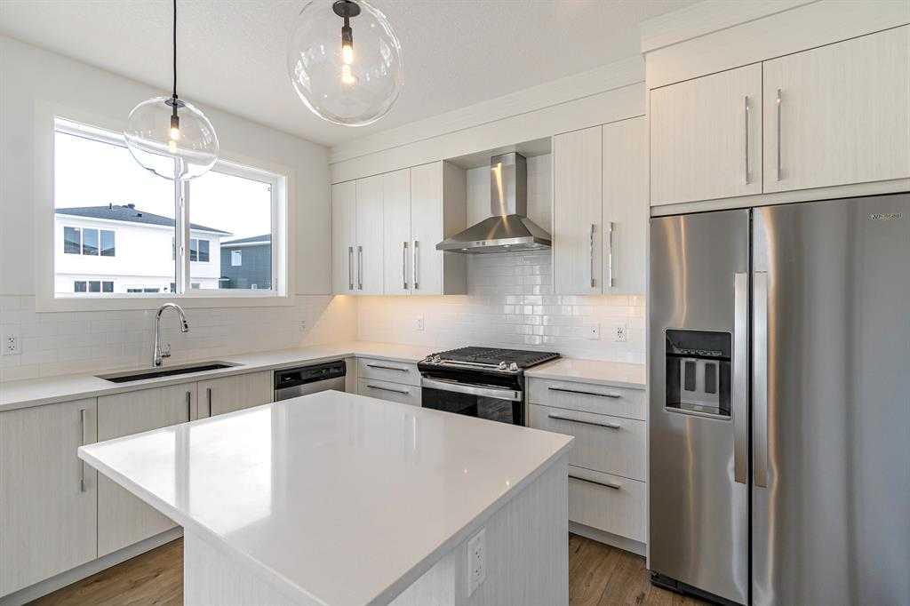 Picture of 198 Dawson Harbour Hill , Chestermere Real Estate Listing