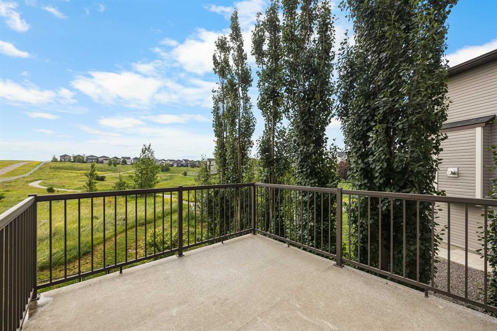 Picture of 208 Panton Road NW, Calgary Real Estate Listing