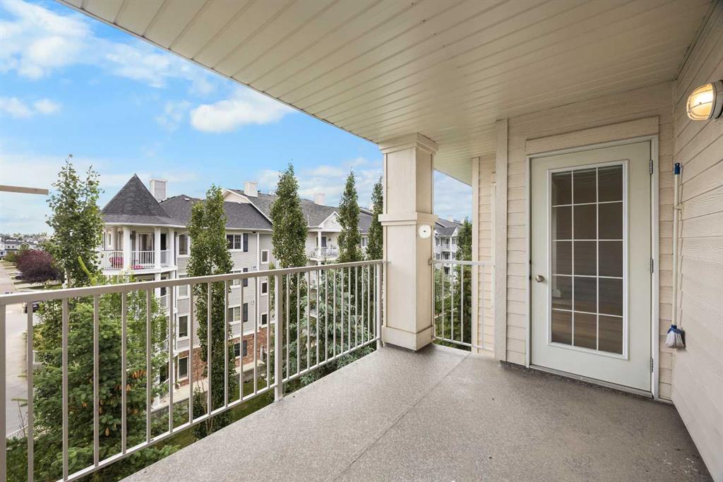 Picture of 2458, 151 Country Village Road NE, Calgary Real Estate Listing