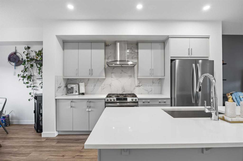 Picture of 20604 Main Street SE, Calgary Real Estate Listing