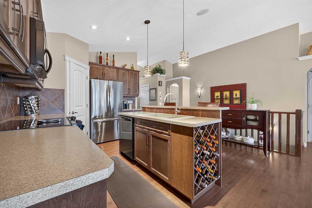Picture of 138 Hanson Drive NE, Langdon Real Estate Listing