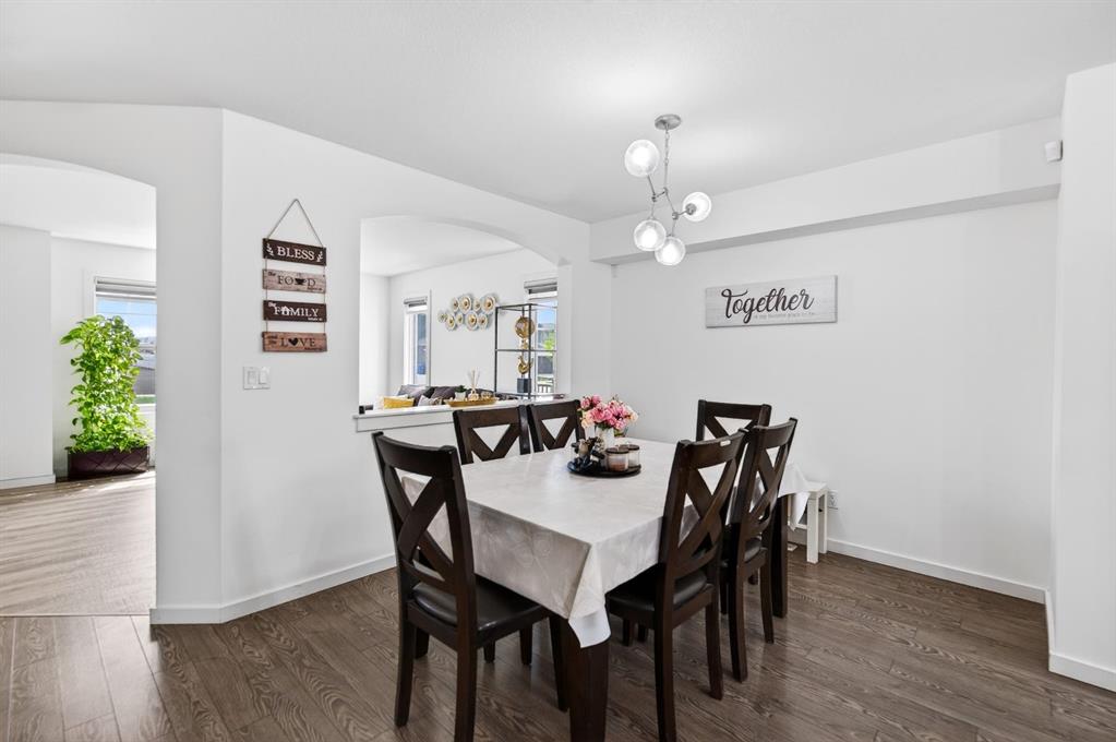 Picture of 318 Teasdale Drive , Red Deer Real Estate Listing