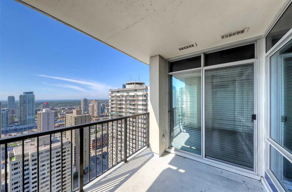 Picture of 3208, 930 6 Avenue SW, Calgary Real Estate Listing