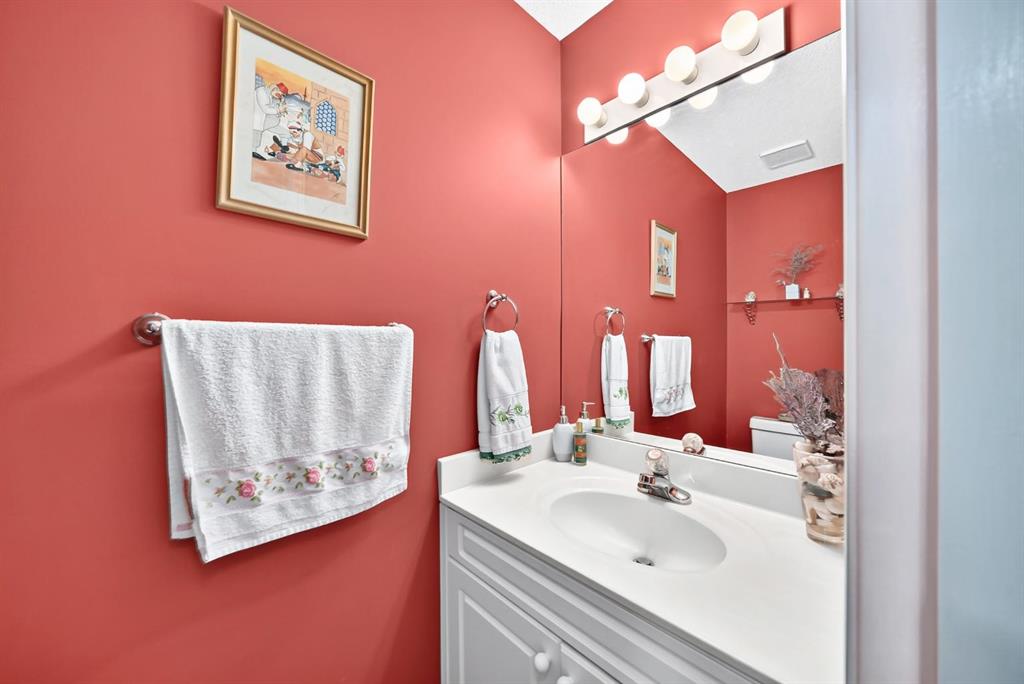 Picture of 14954 Mt Mckenzie Drive SE, Calgary Real Estate Listing
