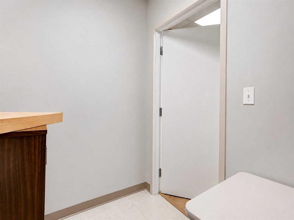 Picture of 105, 10006 101 Avenue  , Grande Prairie Real Estate Listing